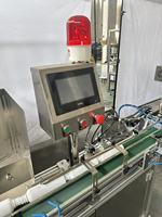 Machine de remplissage semi-automatique à 6 têtes en acier inoxydable pour liquides en bouteille, 1 buse à piston, petit volume