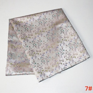 Tessuto Jacquard Broccato Tinto in Filo 100% Poliestere 167gsm, Larghezza 65/<span class=keywords><strong>66</strong></span> Pollici, Personalizzabile, per Abiti - Product Image 6