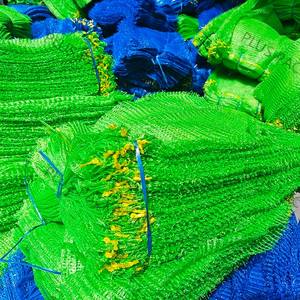 Bolsas de Malla Raschel de PE de Material Virgen Ecológico Plus Packing, Bolsa de Malla Multifuncional de HDPE de 50 kg para Frutas y Verduras - Product Image 4