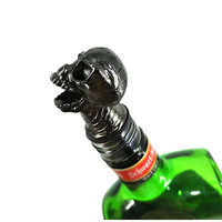 Alliage de zinc Halloween métal crânes bouchon de bouteille bouteille verseur bec de vin versé barre outils crâne whisky bouchon de vin verseur