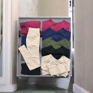 Conjunto Deportivo de 2 Piezas para Mujer, Sujetador Deportivo Asimétrico, Leggings Resistentes al Agua con Control de Abdomen y Efecto Levanta Glúteos, para Yoga, Gimnasio, Fitness y Entrenamiento - Product Image 3