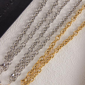 Collar con Colgante de Estrella en Cadena Rolo Gruesa, Chapado en Oro PVD Vintage, Acero Inoxidable Pulido, Resistente al Agua y al Deslustre - Product Image 5