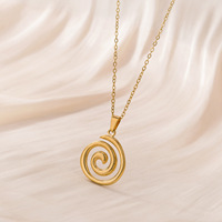 Collier pendentif tendance, luxe léger, accessoire de design de niche, chaîne de clavicule, collier en acier inoxydable en spirale
