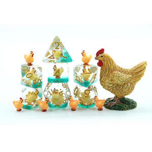 COC Running Group Quick Sand Soft Edge Resin Dice Rooster Shape Dungeons Table Game Accessoires Groothandel - Product Image 3