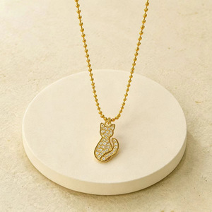 Graziosa Collana con Ciondolo a Forma di Gatto in Acciaio Inossidabile Dorato con Strass, Regalo per Amanti dei Gatti, Gioiello da Collo per Donne - Product Image 6