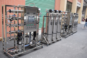 500 litros por hora de acero inoxidable 2 etapas RO ablandador de agua purificación diálisis planta de tratamiento de agua de alta pureza - Product Image 5