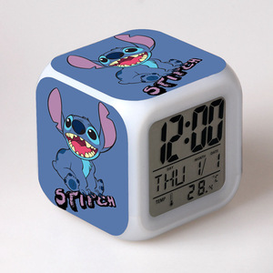 Phim Hoạt Hình Kỹ Thuật Số Bling Đồng Hồ Báo Thức Cross Stitch Màu Sắc Đầy Màu Sắc Thay Đổi Glow LED Vuông Đồng Hồ Báo Thức - Product Image 3