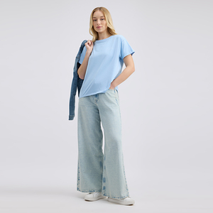 เสื้อครอปท็อปผ้าฝ้ายเรียบสำหรับผู้หญิง คอกลม แขนสั้น ยืดได้ - Product Image 6