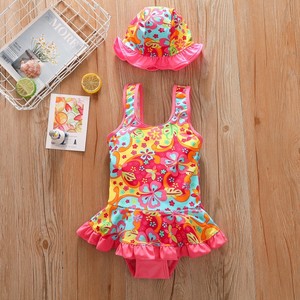 Maillot de bain une pièce à imprimé floral pour filles, doux et élastique, avec bonnet assorti pour la plage, la piscine, la natation et le bain - Product Image 1