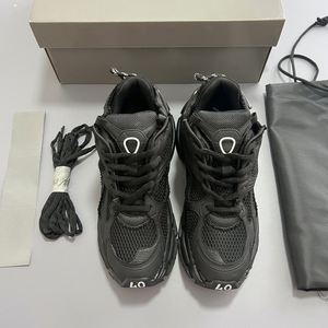Chaussures de sport de luxe de créateur de haute qualité 2026, tendance pour hommes et femmes, confortables pour l'extérieur et décontractées, vente en gros - Product Image 2