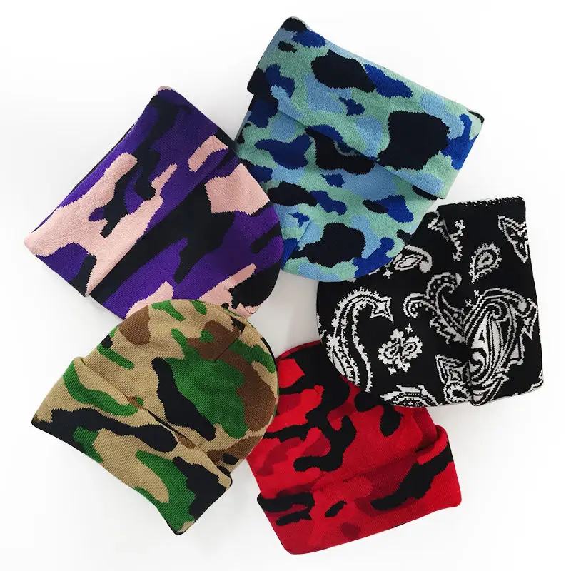 HK29 OEM Topi Beanie Camo Hangat Musim Dingin Mode Kustom Bandana Jacquard Rajutan Wol Beanie Topi Akrilik untuk Pria