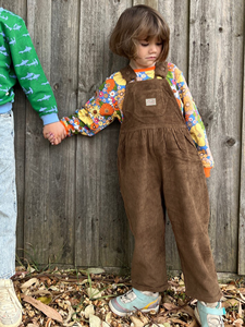 Vente en gros de pantalons pour garçons et filles Barboteuse en velours côtelé Salopette sans manches avec logo personnalisé Salopette d'été douce pour enfants - Product Image 4