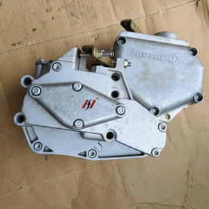 Smontaggio originale del regolatore del carburante Deutz BF4M2012C 02113060 del motore - Product Image 3
