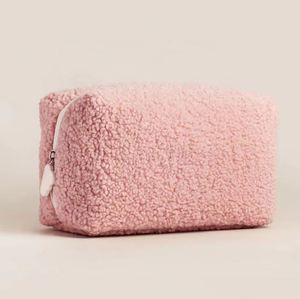 2026 New Arrival Fashion Durable <b>Large</b> Capacity Plush Cosmetic <b>Bag</b> Outdoor Travel Portable <b>Makeup</b> <b>Bag</b> for Daily Use - Product Image 4