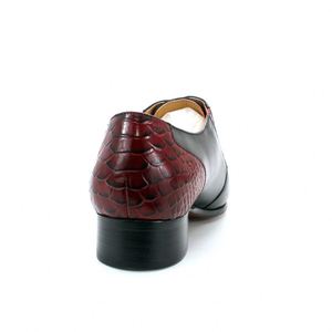 Chaussures habillées formelles pour hommes en cuir noir à bout aile, motif python rouge rétro, empeigne patchwork - Product Image 6