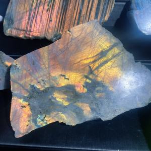 Vente en gros de plaques de <span class=keywords><strong>labradorite</strong></span> arc-en-ciel naturelle, plaques de quartz cristallin pour la guérison et la décoration - Product Image 3