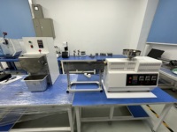 Extrudeuse à vis simple de précision 16 mm, mini-machine de granulation de laboratoire pour les tests de matériaux polymères et la recherche et développement