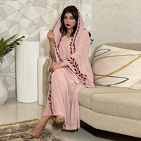 Robe Musulmane Broderie Prix Usine avec Foulard, Longues Abayas Caftan Marocain Vêtements Ethniques Robe de Soirée Islamique Modeste