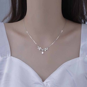 Collar de cadena de aleación Laurel Goddess para mujer, diseño moderno de gargantilla que no se desvanece, popular en <span class=keywords><strong>Instagram</strong></span> - Product Image 2