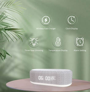 <span class=keywords><strong>Chargeur</strong></span> sans fil 3 en 1 personnalisé en usine <span class=keywords><strong>chargeur</strong></span> sans fil 15W multifonction à charge rapide avec horloge - Product Image 4