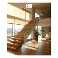 Bandes de roulement modernes personnalisées en bois massif Escalier résidentiel droit mono flottant avec garde-corps en verre trempé