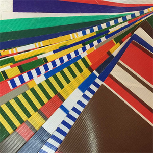 Vente chaude de bâche en tissu enduit de PVC de polyester de qualité alimentaire 1100 Dtex pour la fabrication de produits de bâche de finition - Product Image 3