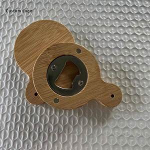 Ouvre-bouteille magnétique en forme de cœur avec motifs géométriques - Article promotionnel pour diverses occasions - Product Image 1