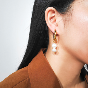 Joyería de perlas con patrón geométrico de moda, chapada en oro de alta gama y personalizada. - Product Image 5