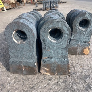 Pièces de rechange de haute qualité pour concasseur à marteaux, pièces de rechange pour machines de concassage minier - Product Image 1