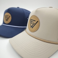 Gorra de Golf Premium de 5 Paneles con Parche de Cuero Personalizado, MOQ Bajo, Logotipo de Marca OEM, Etiqueta de Gamuza Grabada, Alta Calidad, Unisex, Estilo Oxford