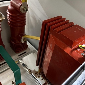 หม้อแปลงกระแสไฟฟ้า 12kV 200/5A แบบอัตราส่วนเดียว สำหรับใช้งานภายในอาคาร สำหรับสวิตช์เกียร์  ระดับการวัด 0.5S 10VA มาตรฐาน <span class=keywords><strong>IEC</strong></span> <span class=keywords><strong>61869</strong></span> สำหรับแผงมิเตอร์วัดพลังงาน - Product Image 3