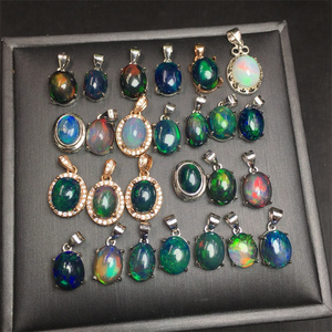 Горячая продажа кристалл оптом высокое качество ювелирные изделия цвет опал кулон для подарка и продажи - Product Image 5