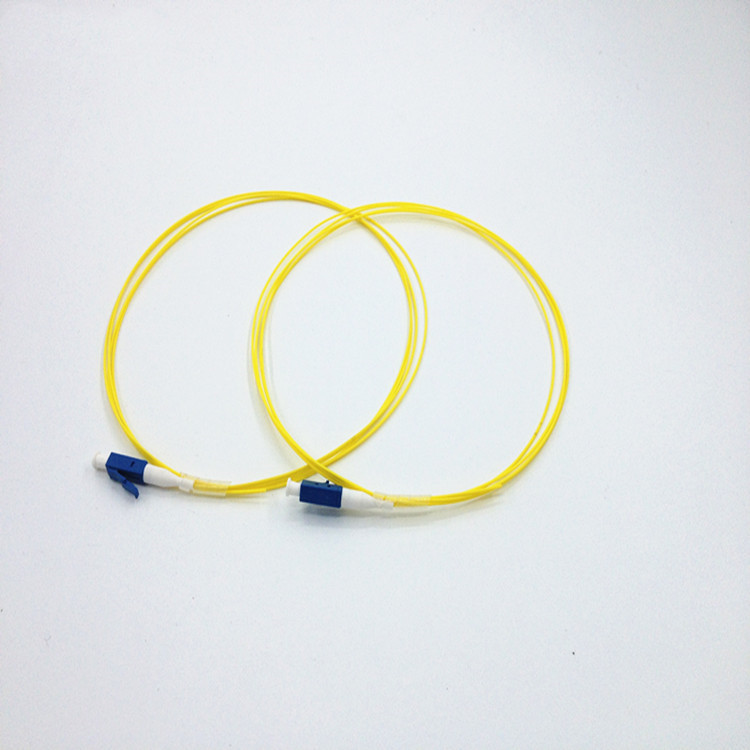 Bas Prix FTTH LC UPC Tresse De Fiber Optique 1.5 m Avec Télécom Qualité