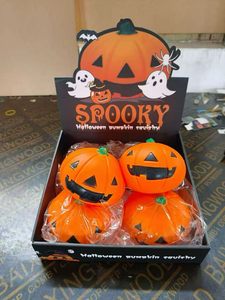 Jouet anti-stress souple à récupération lente en PU, en forme de citrouille d'Halloween réaliste, style alimentaire, fabriqué au Zhejiang - Product Image 6