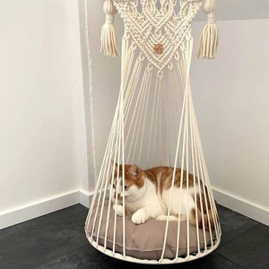 Macramé blanco hecho a mano, decoración de animales de Vietnam - Product Image 1