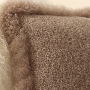 Nouveauté taie d'oreiller en cachemire à carreaux avec bordures en fourrure mongole <span class=keywords><strong>Lama</strong></span> oreiller en <span class=keywords><strong>laine</strong></span> tissé à <span class=keywords><strong>la</strong></span> main - Product Image 4