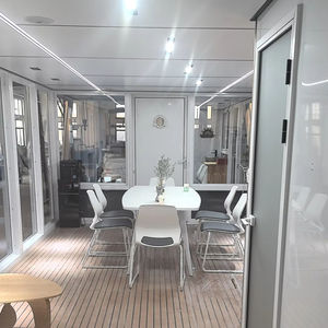 เรือนแพอลูมิเนียมสำเร็จรูปขนาด 11 เมตร ใช้งานได้หลากหลาย เช่น ให้เช่าหรืออยู่อาศัย - Product Image 4