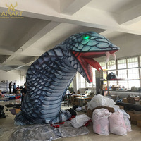 Modèle de serpent cobra gonflable géant effrayant pour la décoration extérieure d'Halloween