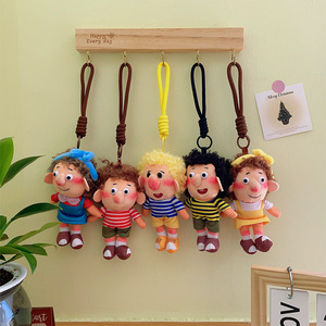 Portachiavi in peluche Ugly Cute Freckle Boy, divertente ciondolo per borsa a forma di bambola con capelli ricci, simpatico portachiavi in peluche a forma di bambino grassocchello - Product Image 2