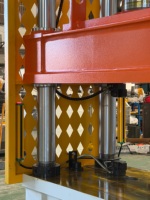Presse hydraulique à quatre colonnes de 160 tonnes pour le pressage de matériaux métalliques et le formage industriel