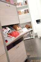 Meuble de salon moderne en bois blanc avec miroir pour le rangement, fabriqué en italie