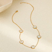 Ensemble de bijoux en acier inoxydable plaqué or 18 carats avec incrustation de nacre pour collier, bracelet et boucles d'oreilles