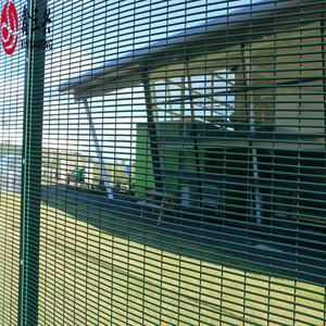 Bwg12-Bwg24 कम कीमत pvc लेडेड वायर मेष पैनल/चिकन पेन/फ्लाई पेन वेल्डेड वायर बाड़ नेटटिंग - Product Image 3