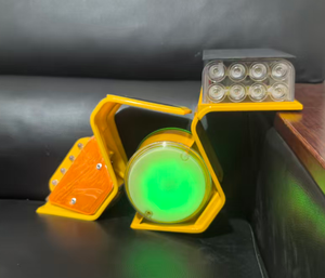 ROADSAFE ประเทศไทย ดีไซน์ใหม่ ไฟ LED พลังงานแสงอาทิตย์ 8 ดวง สำหรับราวกั้นจราจร รูปทรงสี่เหลี่ยมคางหมู เสาสะท้อนแสงพลังงานแสงอาทิตย์ สำหรับราวกั้นจราจรทางหลวง - Product Image 2