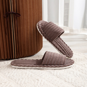 Mousses EVA personnalisables en gros pour pantoufles à bout ouvert avec doublure confortable pour l'hiver, l'été et l'automne, directement de l'usine chinoise - Product Image 5