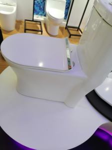 Diseño moderno en forma de D delgada con borde trasero cromado Uf asiento de inodoro ASIENTO DE <span class=keywords><strong>WC</strong></span> decorativo - Product Image 3