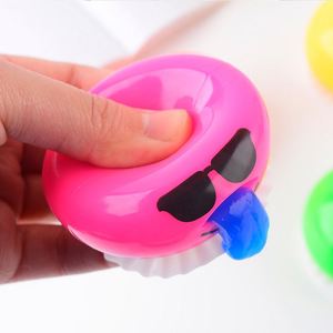 Juguete Antiestrés Personalizado - Huevo de Yema que Vomita - Juguete de Broma de Mochi para Aliviar el Estrés - Product Image 5