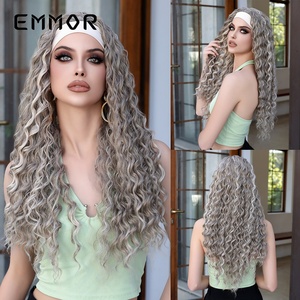<span class=keywords><strong>Parrucca</strong></span> da donna in stile naturale europeo-americano, <span class=keywords><strong>grigia</strong></span>, con fascia, capelli ricci lunghi latinoamericani, alla moda, voluminosa, resistente alle alte temperature - Product Image 1