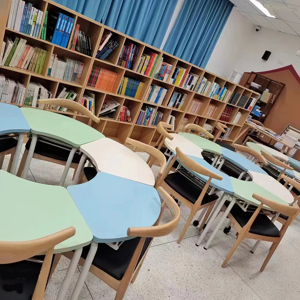 Foshan Großhandel Klapp-Schulmöbel Stuhl Klassenzimmertisch Schreibtische Schüler Studium Schule Trainingsraum Stuhl