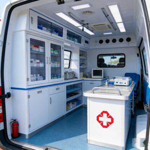 Nouvelle <span class=keywords><strong>ambulance</strong></span> <span class=keywords><strong>Sprinter</strong></span> 4x2 diesel avec équipement de maintien de la vie pour le transport de patients en milieu hospitalier urbain - Product Image 4